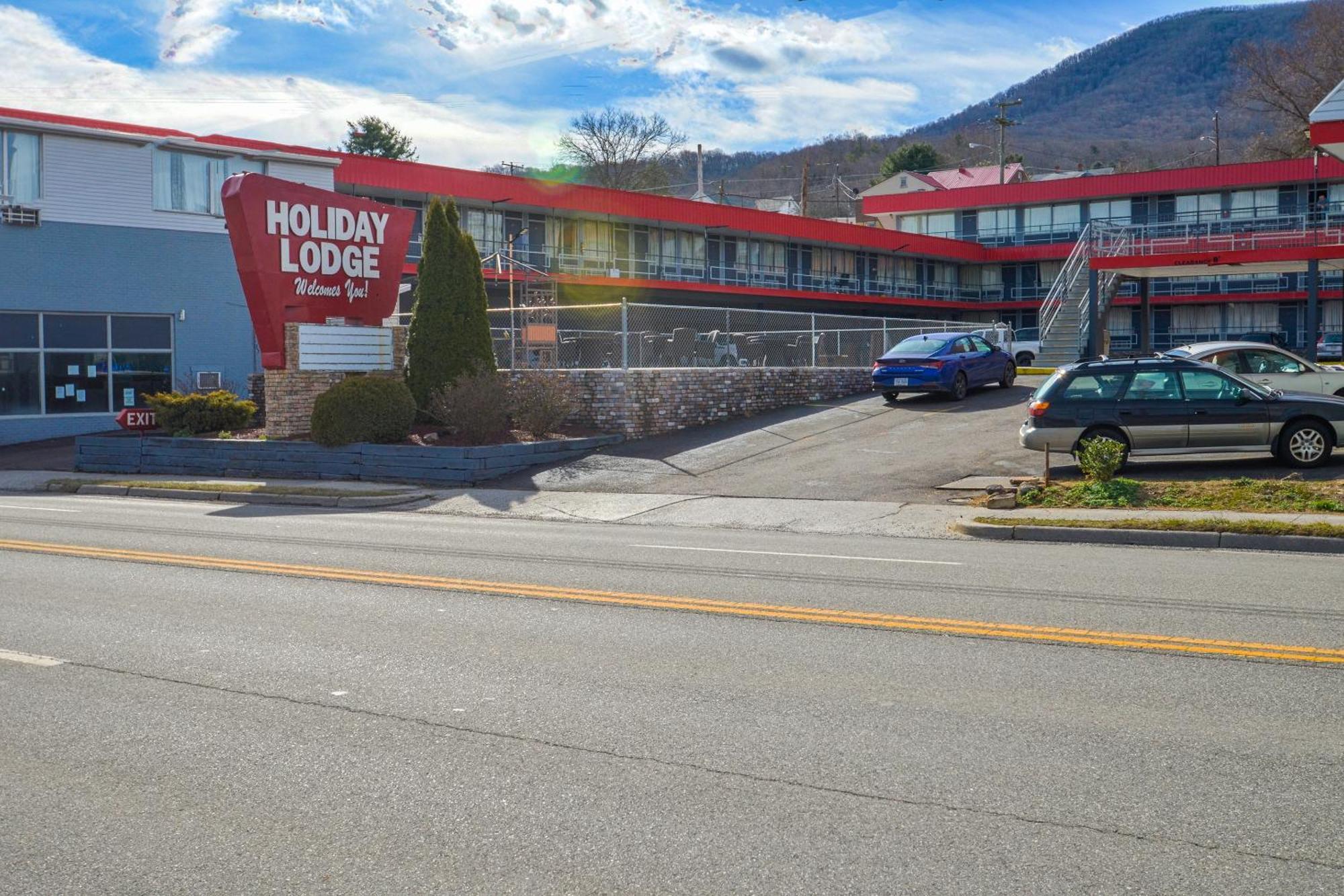 Holiday Lodge Virginia Pearisburg Exterior photo